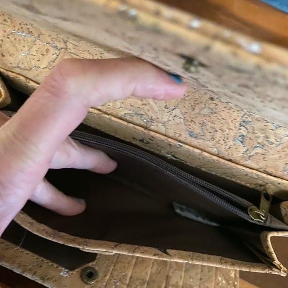 Beautiful unique Boutique purchase Tassels with silver specks. Like new Unique - Picture 5 of 14